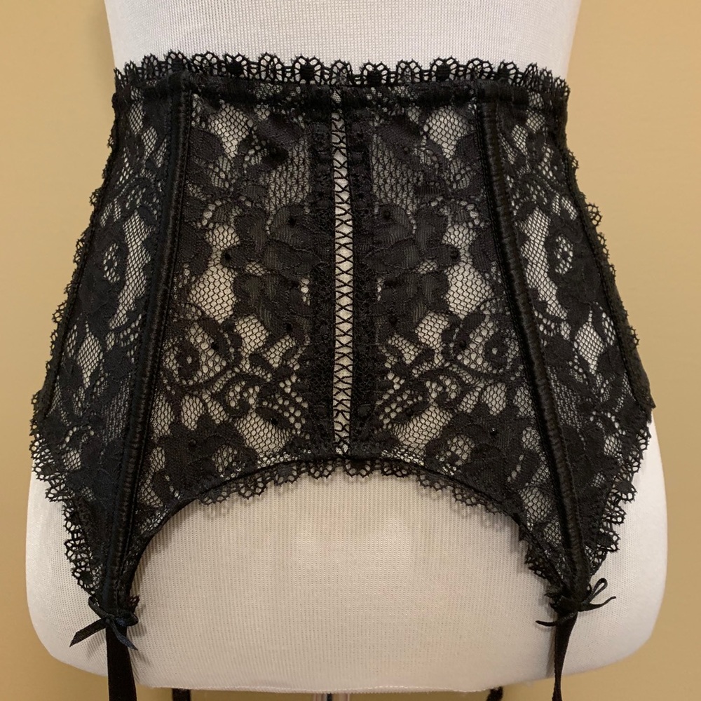 VS vintage black lace rhinestone garter belt - Picture 2 of 13